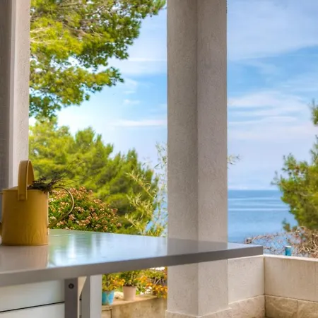 By The Sea Rogac, Solta - 11220 * Rogač