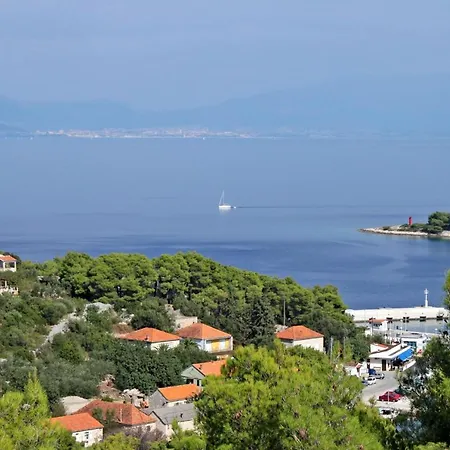 By The Sea Rogac, Solta - 11220 *