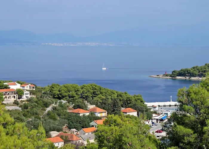 By The Sea Rogac, Solta - 11220 *